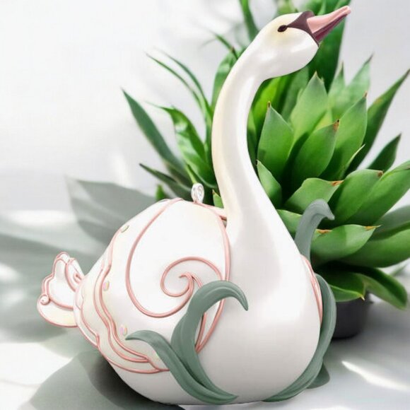 2024 Hallmark White Mute Swan Keepsake Ornament - Picture 4 of 8